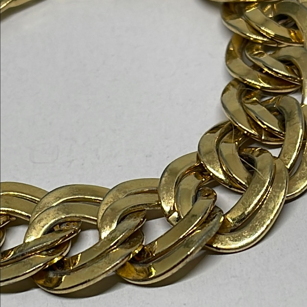 Vintage Chunky Gold Chain Bracelet - Picture 3 of 13